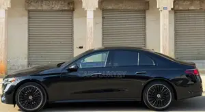 Nouveau Mercedes-Benz E350 2025 Noir