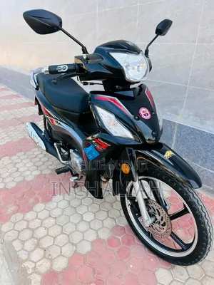 Nouveau Yamaha Crux 2026 Argenté