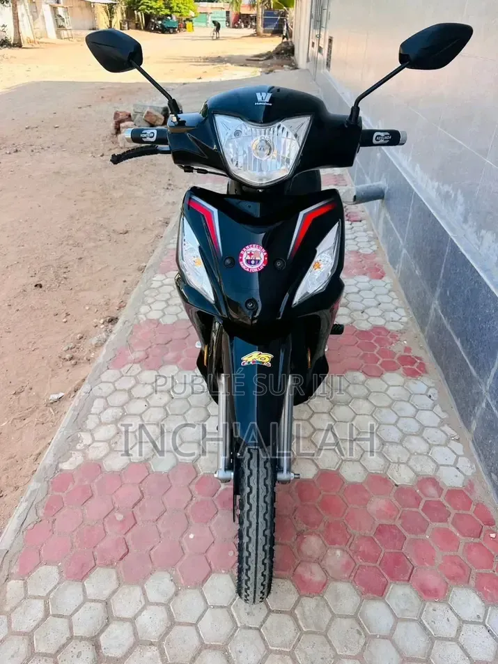 Nouveau Yamaha Crux 2026 Argenté