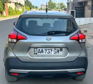 Nissan Kicks 2022 Gris