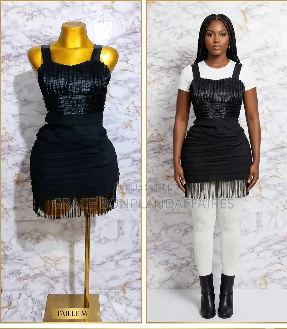 Haut Noir Àfranges Pour Femme.Solde : 1500fcfa