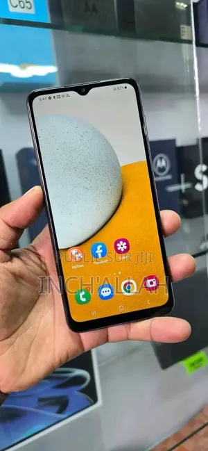 Nouveau Samsung A10 32 GB Noir