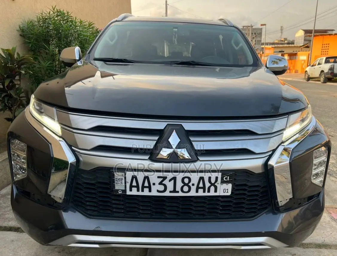 Mitsubishi Montero Sport 2024 Noir