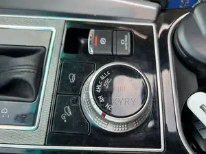 Mitsubishi Montero Sport 2024 Noir