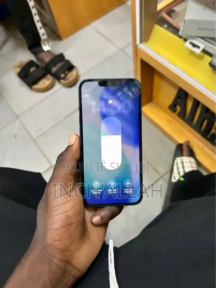 Nouveau Apple iPhone 13 256 GB Noir