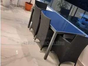 3chbre Appartement dans La Terre Immobilière, Cocody à Louer