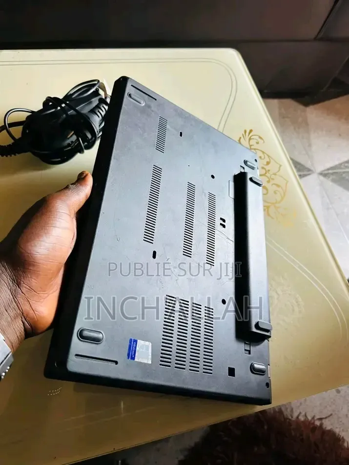Serveur Lenovo ThinkSystem SD530 12GB Intel Core i7 SSHD+SSD 128GB