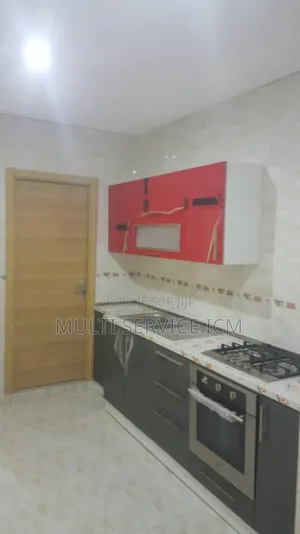 Meublé 3chbre Appartement dans Ismaël Coulibaly, Cocody à Vendre