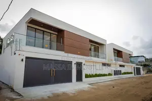 5chbre Duplex dans Massa Immobilier, Cocody à Vendre
