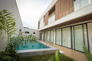 5chbre Duplex dans Massa Immobilier, Cocody à Vendre