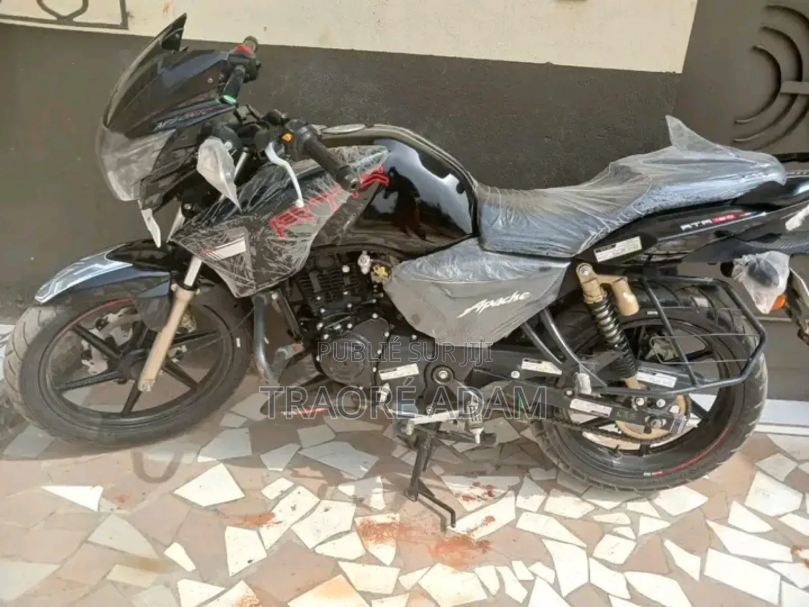 Nouveau TVS Apache 180 RTR 2022 Autre