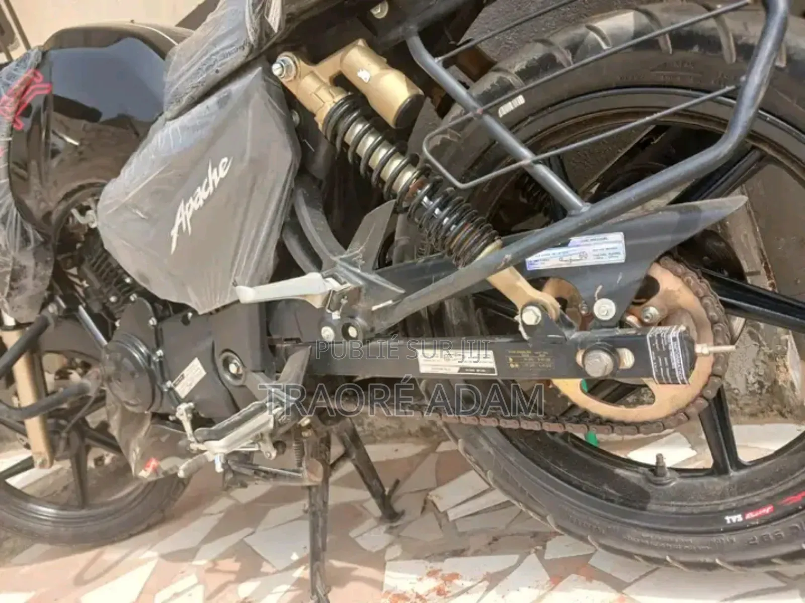 Nouveau TVS Apache 180 RTR 2022 Autre