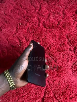 Nouveau Samsung Galaxy A06 128 GB Noir