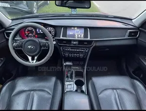 Kia Optima LX 4dr Sedan FWD (2.4L 4cyl 6M) 2017 Noir