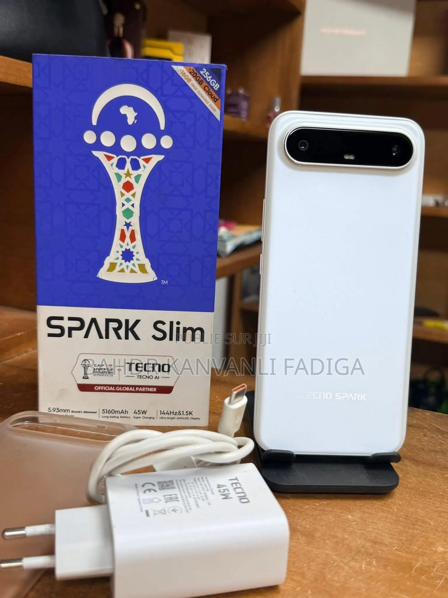 Tecno Spark Slim 256 GB Blanc
