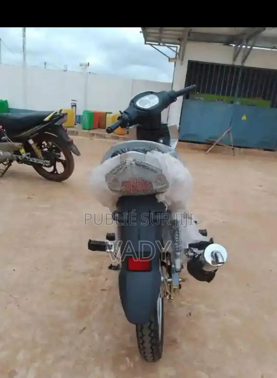 KTM Duke 125 2025 Gris