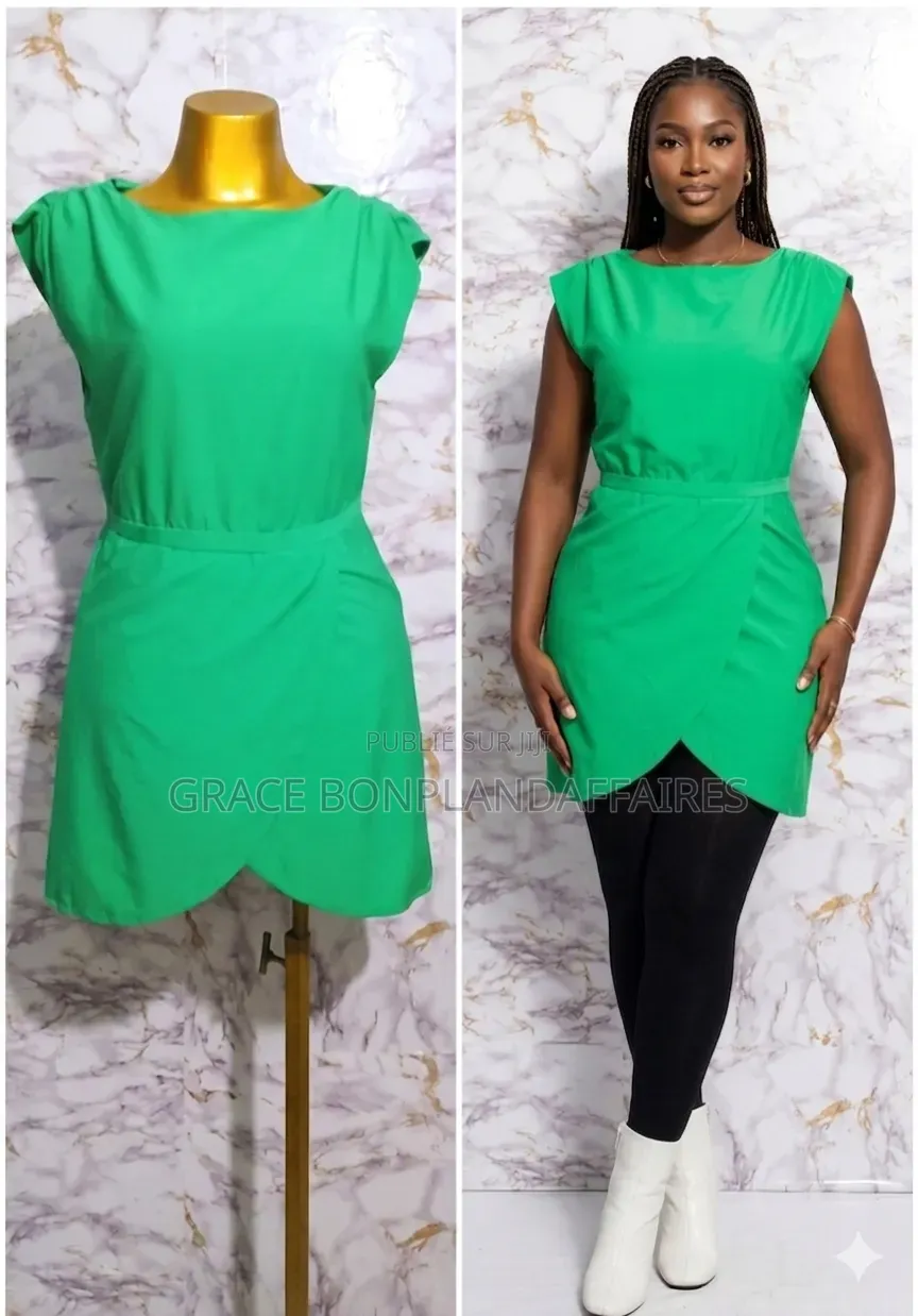 Haut Classe Vert Élégant Pour Femme. Solde : 1500fcfa