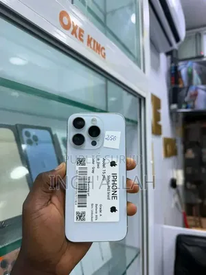 Nouveau Apple iPhone 15 Pro 512 GB Blanc