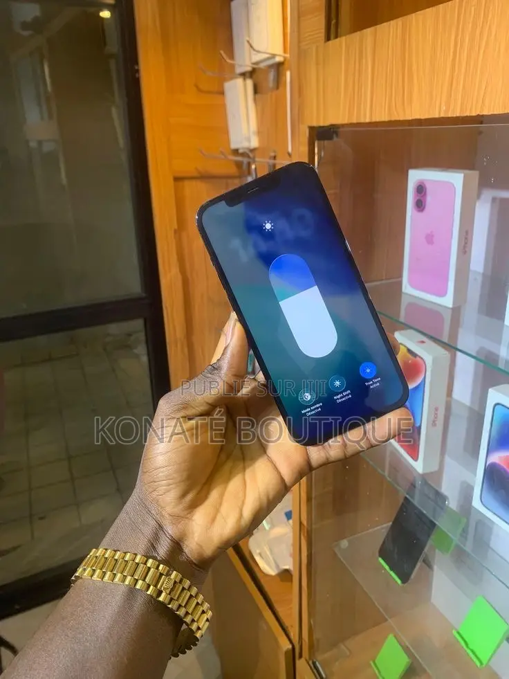 Nouveau Apple iPhone 11 64 GB Or rose