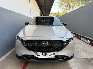 Nouveau Mazda CX-5 2025 Gris