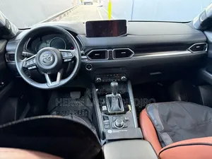 Nouveau Mazda CX-5 2025 Gris