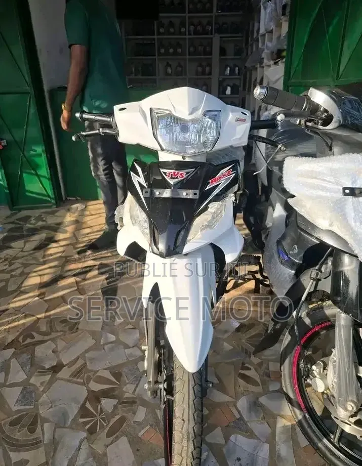 Nouveau TVS Rockz 125 2024 Autre