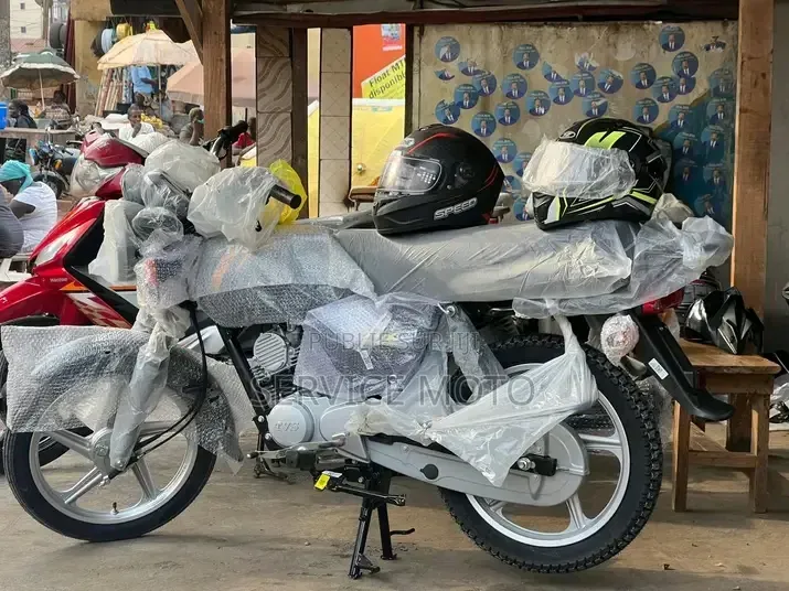 Nouveau TVS HLX 125 2022 Autre