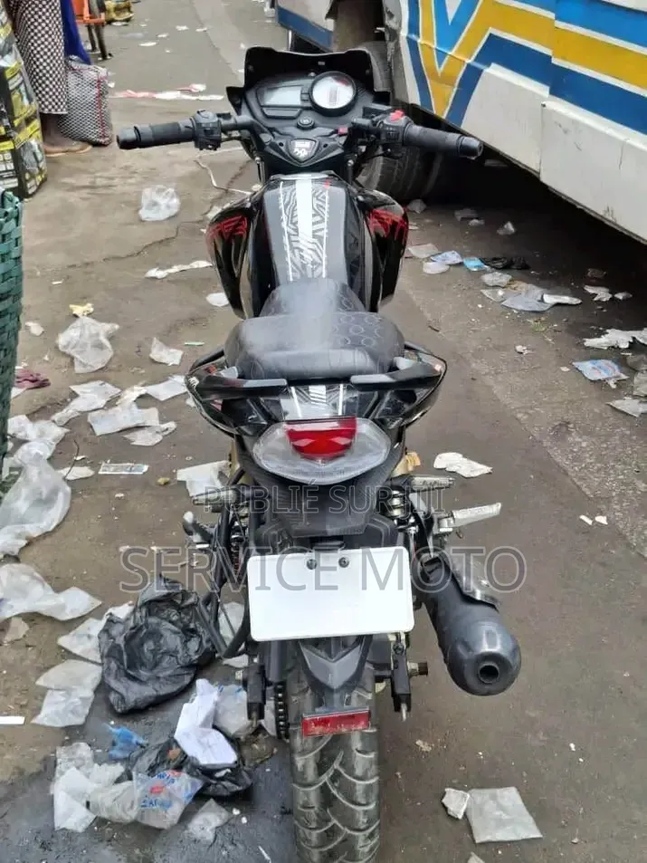 Nouveau TVS Apache 180 RTR 2022 Autre