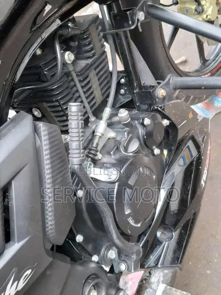 Nouveau TVS Apache 180 RTR 2022 Autre