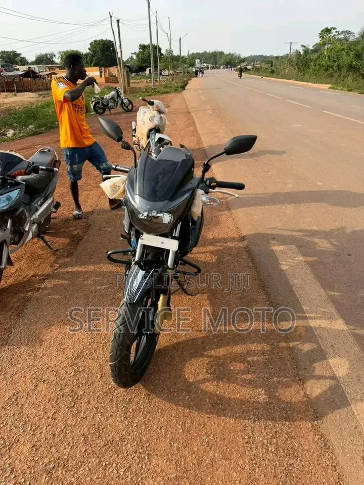 Nouveau TVS Apache 180 RTR 2022 Autre