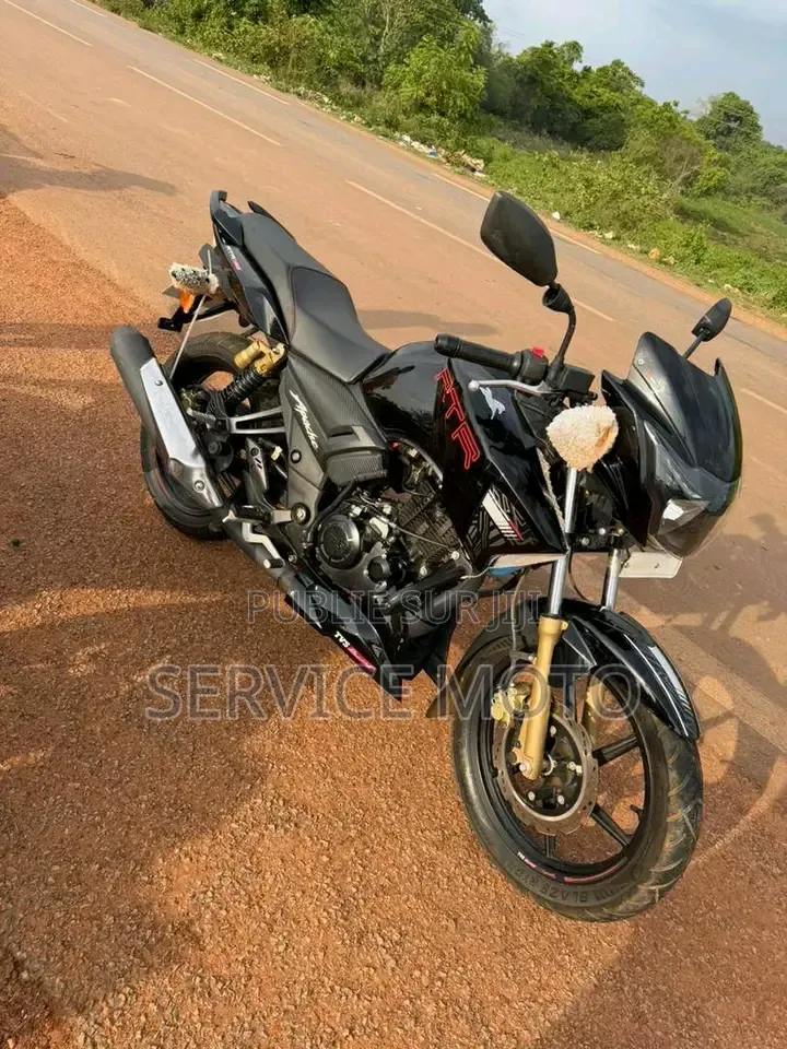 Nouveau TVS Apache 180 RTR 2022 Autre