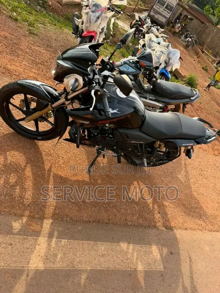 Nouveau TVS Apache 180 RTR 2022 Autre