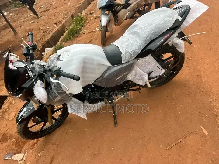 Nouveau TVS Apache 180 RTR 2022 Autre