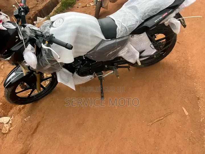 Nouveau TVS Apache 180 RTR 2022 Autre