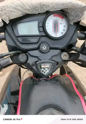 Nouveau TVS Apache 180 RTR 2022 Autre