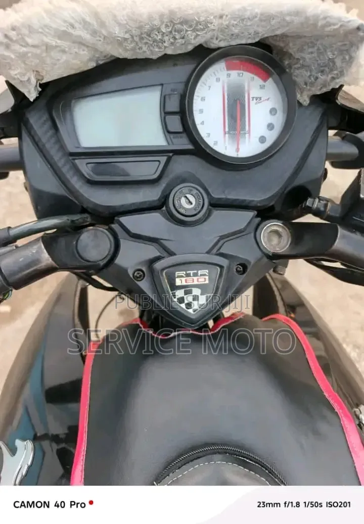 Nouveau TVS Apache 180 RTR 2022 Autre