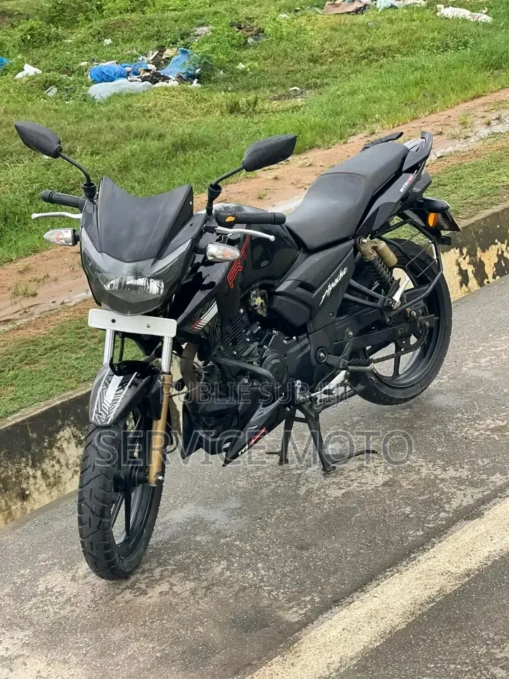 Nouveau TVS Apache 180 RTR 2022 Autre