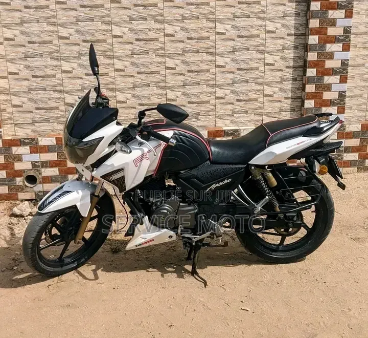 Nouveau TVS Apache 180 RTR 2022 Autre