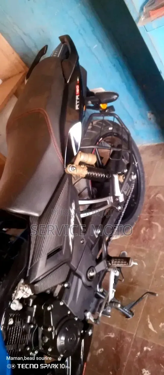 Nouveau TVS Apache 180 RTR 2023 Autre