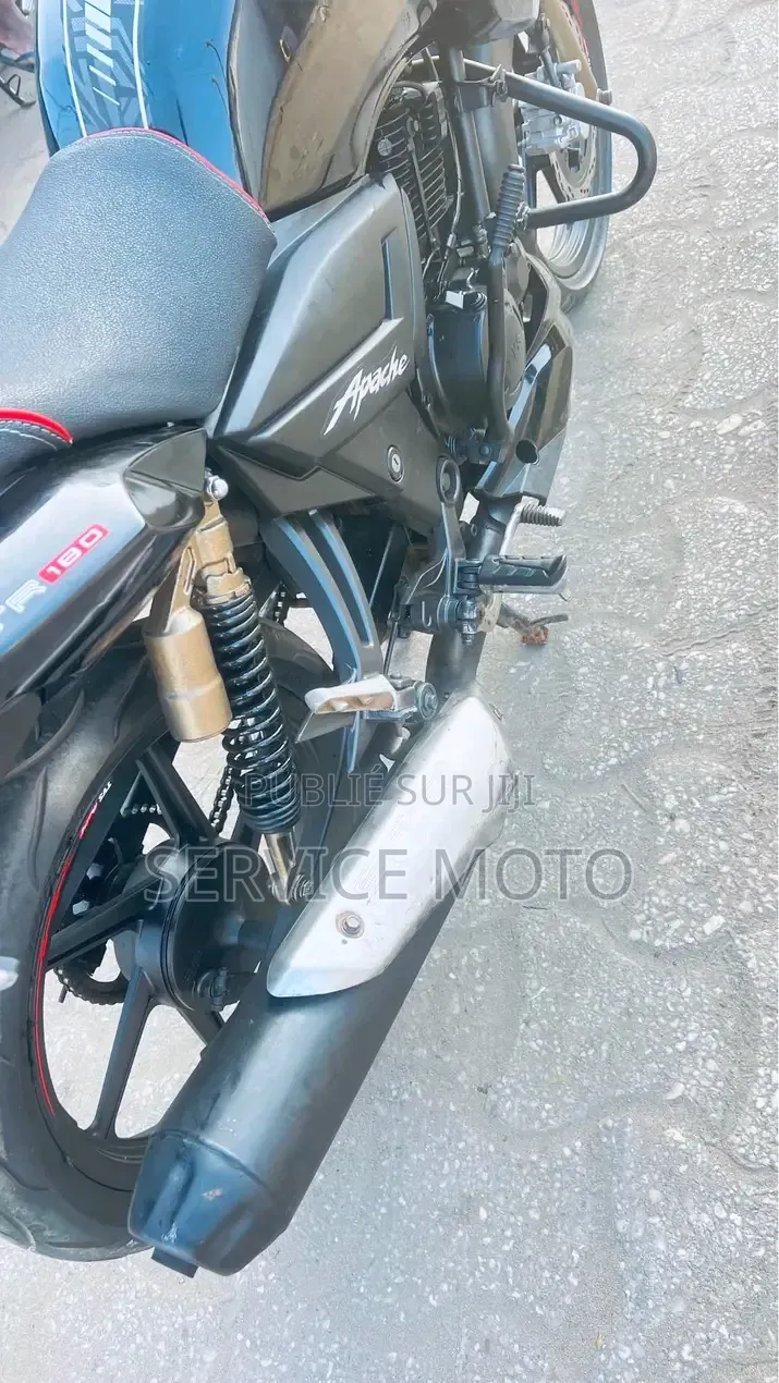 Nouveau TVS Apache 180 RTR 2022 Autre