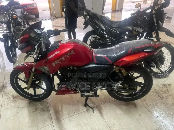 Nouveau TVS Apache 180 RTR 2022 Autre