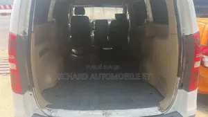 Hyundai H1 2016 Blanc