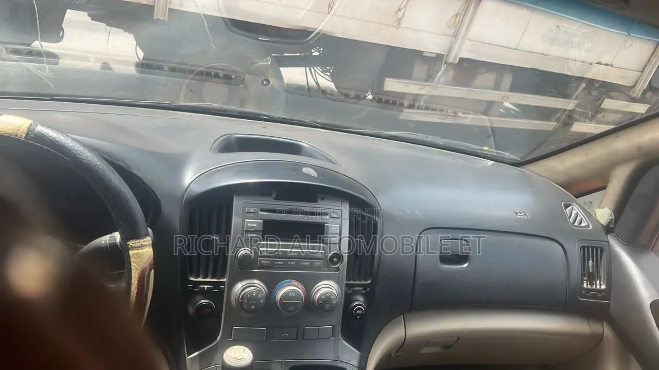 Hyundai H1 2016 Blanc