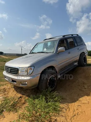 Toyota Land Cruiser 2000 Gris