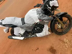 Nouveau TVS Apache 180 RTR 2022 Autre