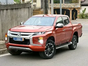 Mitsubishi L200 2021 Orange