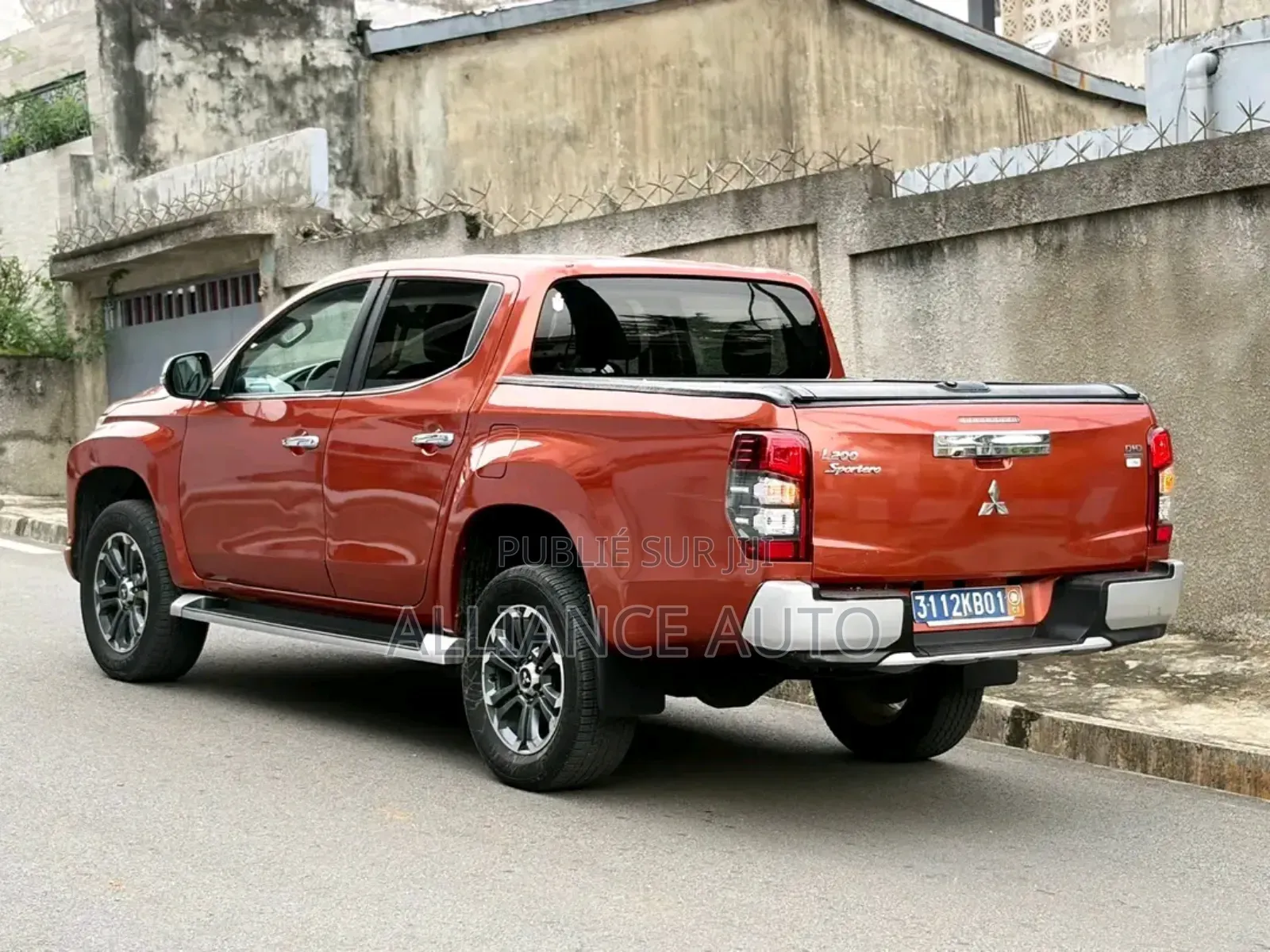 Mitsubishi L200 2021 Orange