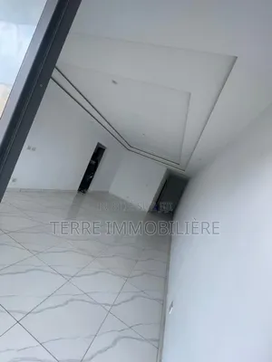 2chbre Appartement dans La Terre Immobilière, Cocody à Vendre
