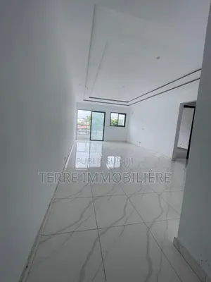 2chbre Appartement dans La Terre Immobilière, Cocody à Vendre