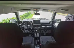 Suzuki Jimny 2024 Gris